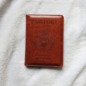 🌻🌼3 for $15🌼🌻Leather Passport Holder